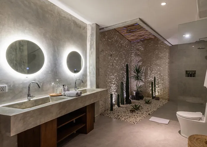 Casa Solo - Chic Industrial 1br Close To Pererenan Villa *