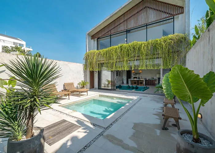 Casa Solo - Chic Industrial 1br Close To Pererenan