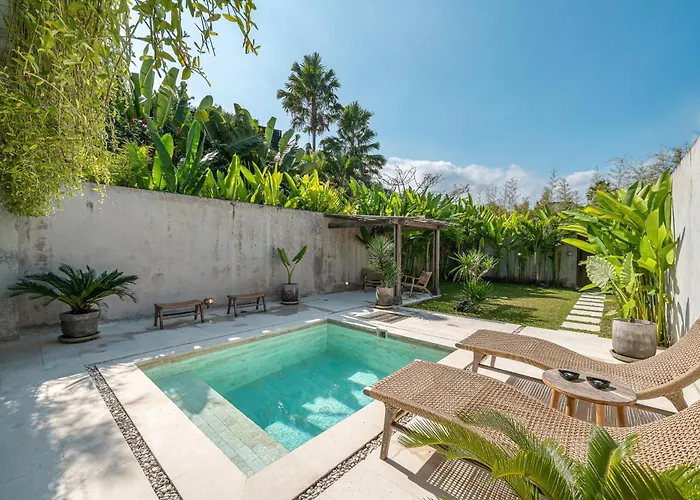 Casa Solo - Chic Industrial 1br Close To Pererenan Villa